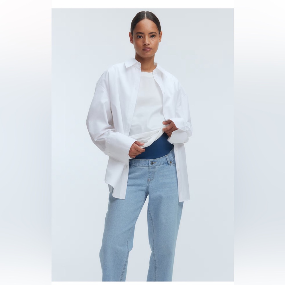 H&M Mama Straight Ankle Jeans - a sold out maternity staple!
